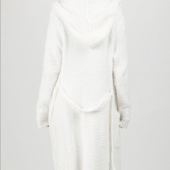 Cozy Fluff Robe - Picture 3 of 3